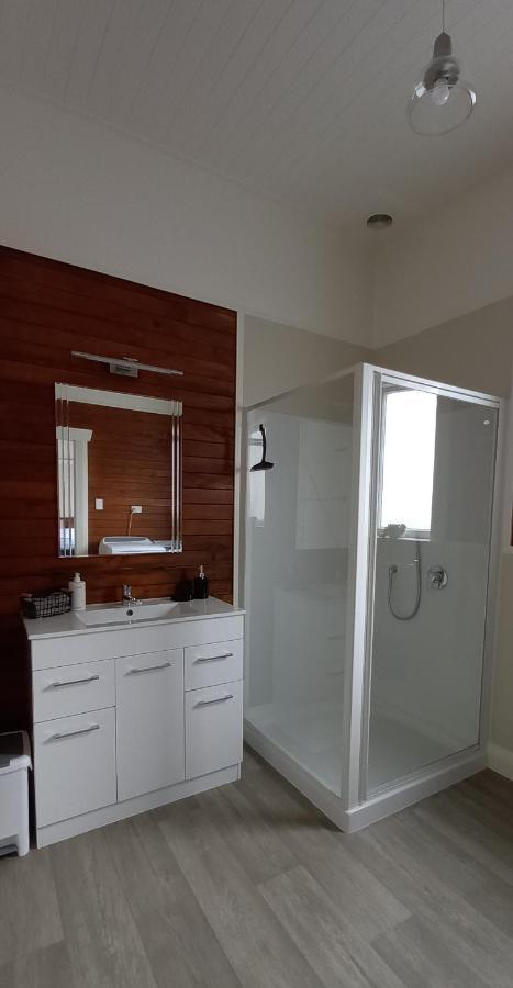 Character 2-Bedroom Unit Мастертон Экстерьер фото